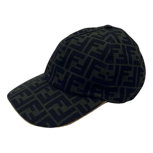 Casquette fendi